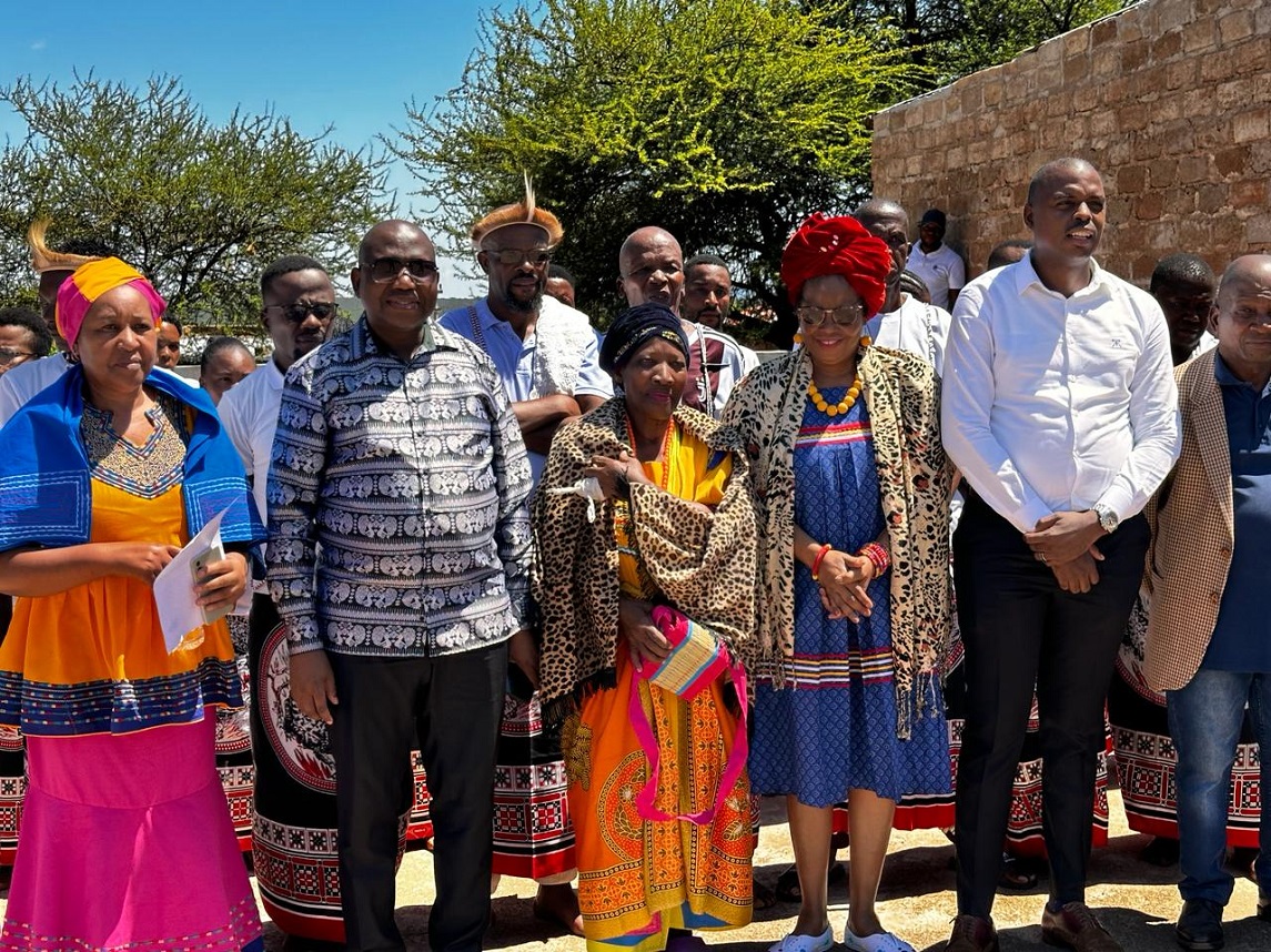 MEC Nakedi Kekana led the Capricorn District Ku luma Vukanyi Ceremony @ Mafefe Sport Complex. 